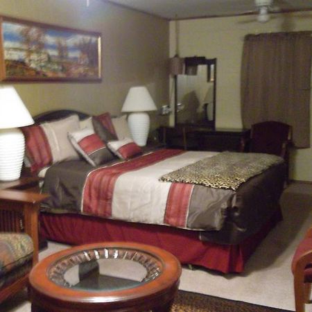 Holiday Motel Канон-Сіті Екстер'єр фото